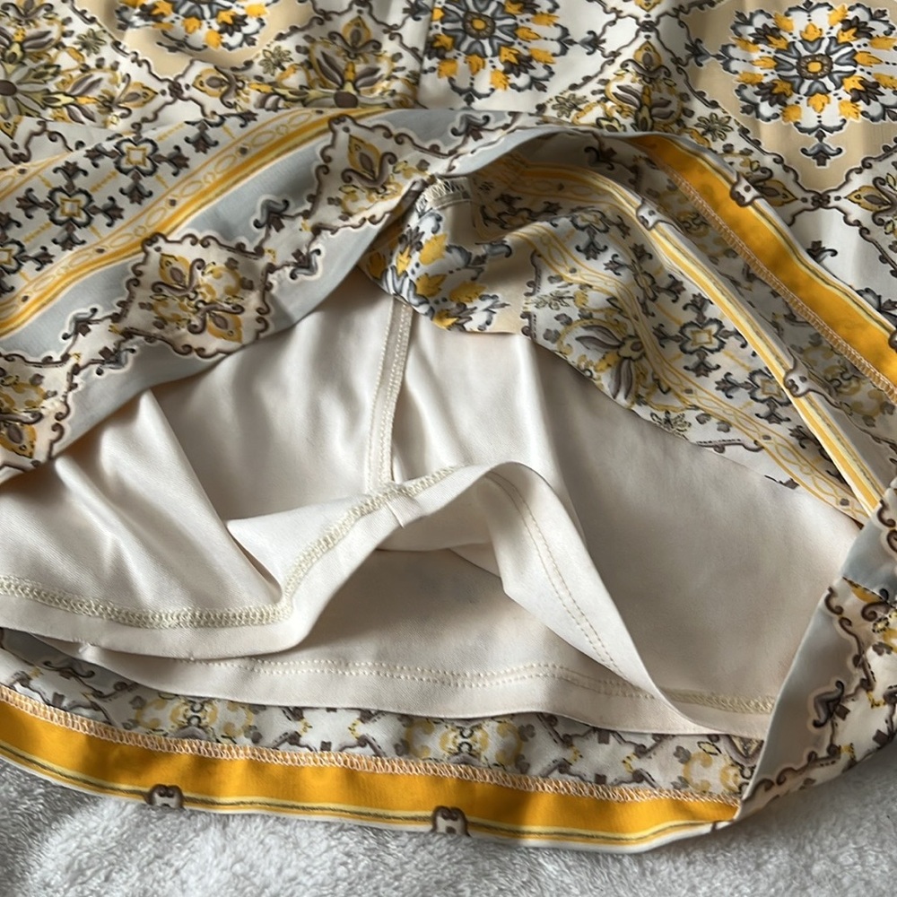 Lulu's Yellow Patterned Dress - Picture 4 of 4
